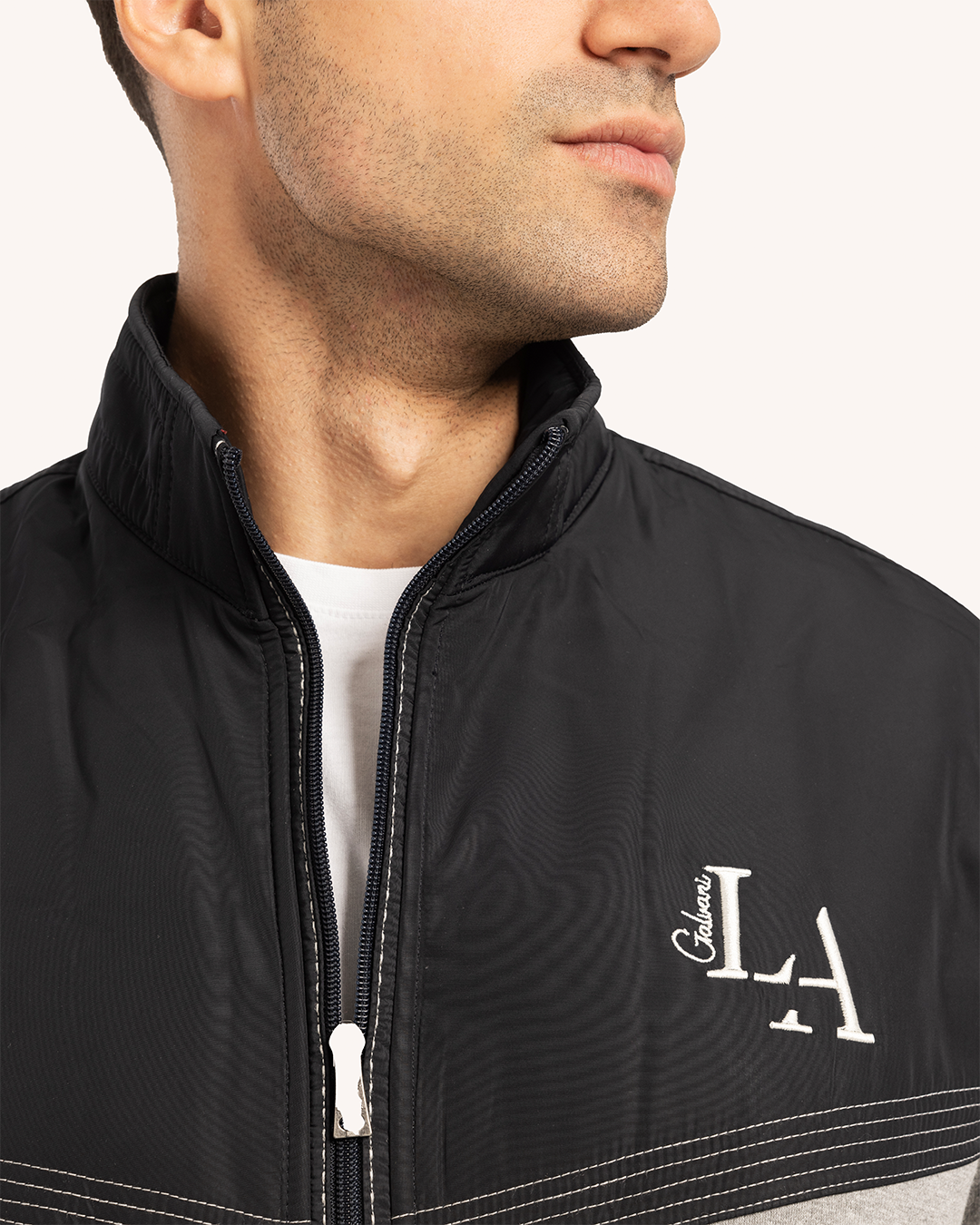 ترينج رجالى ياقة سوستة