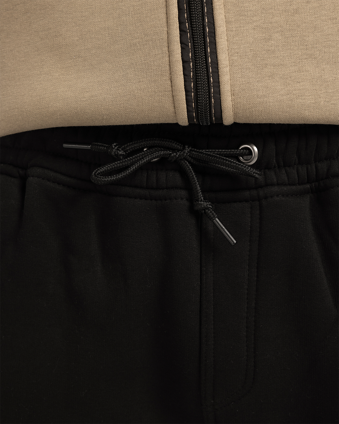 ترينج رجالى ياقة سوستة