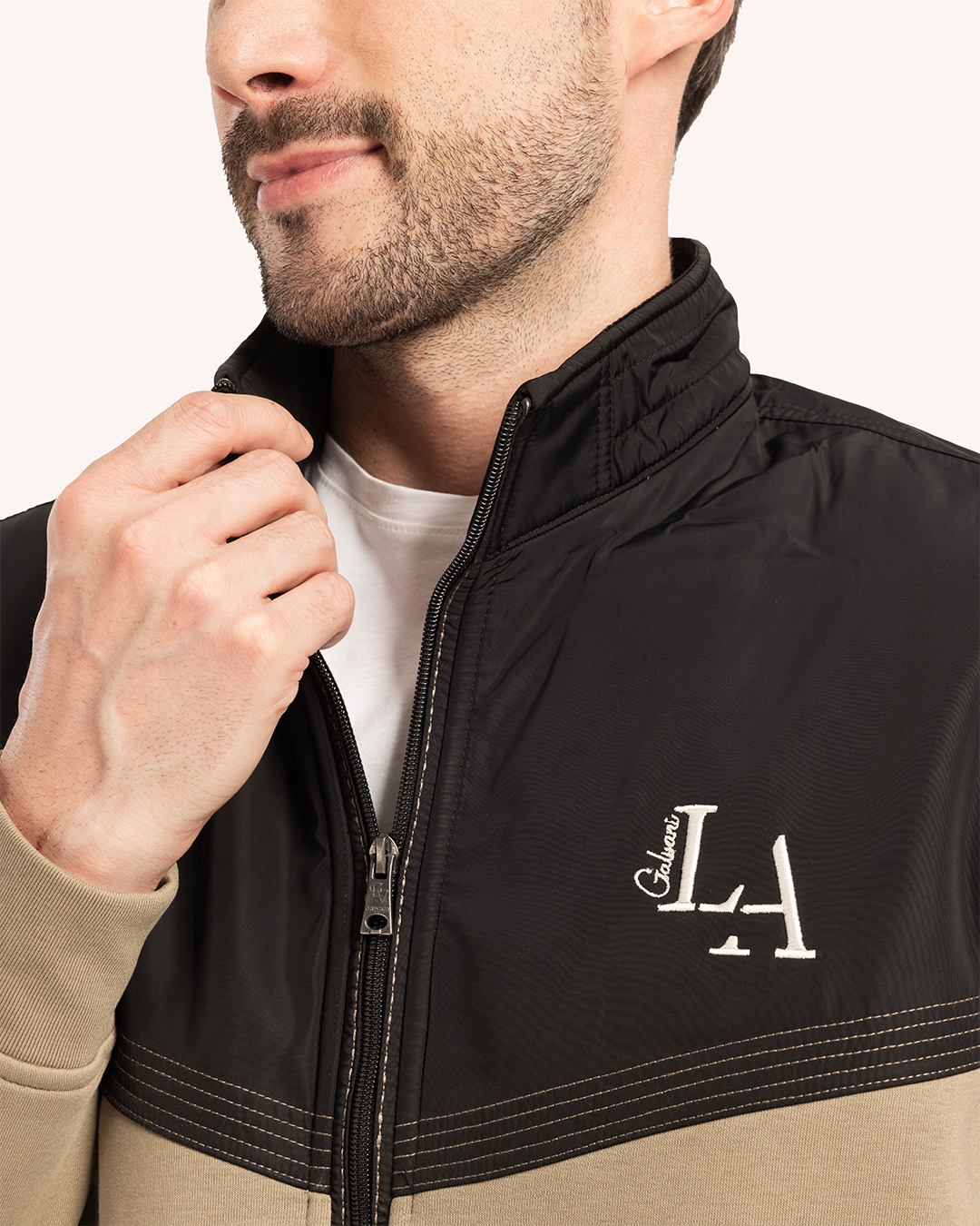 ترينج رجالى ياقة سوستة