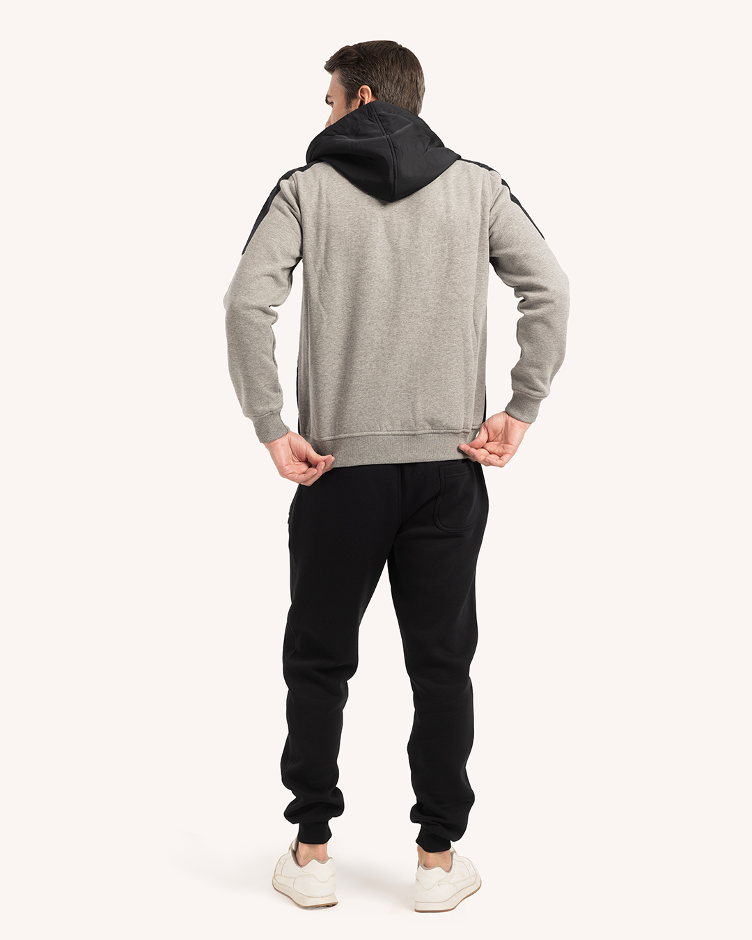 ترينج رجالى ياقة سوستة