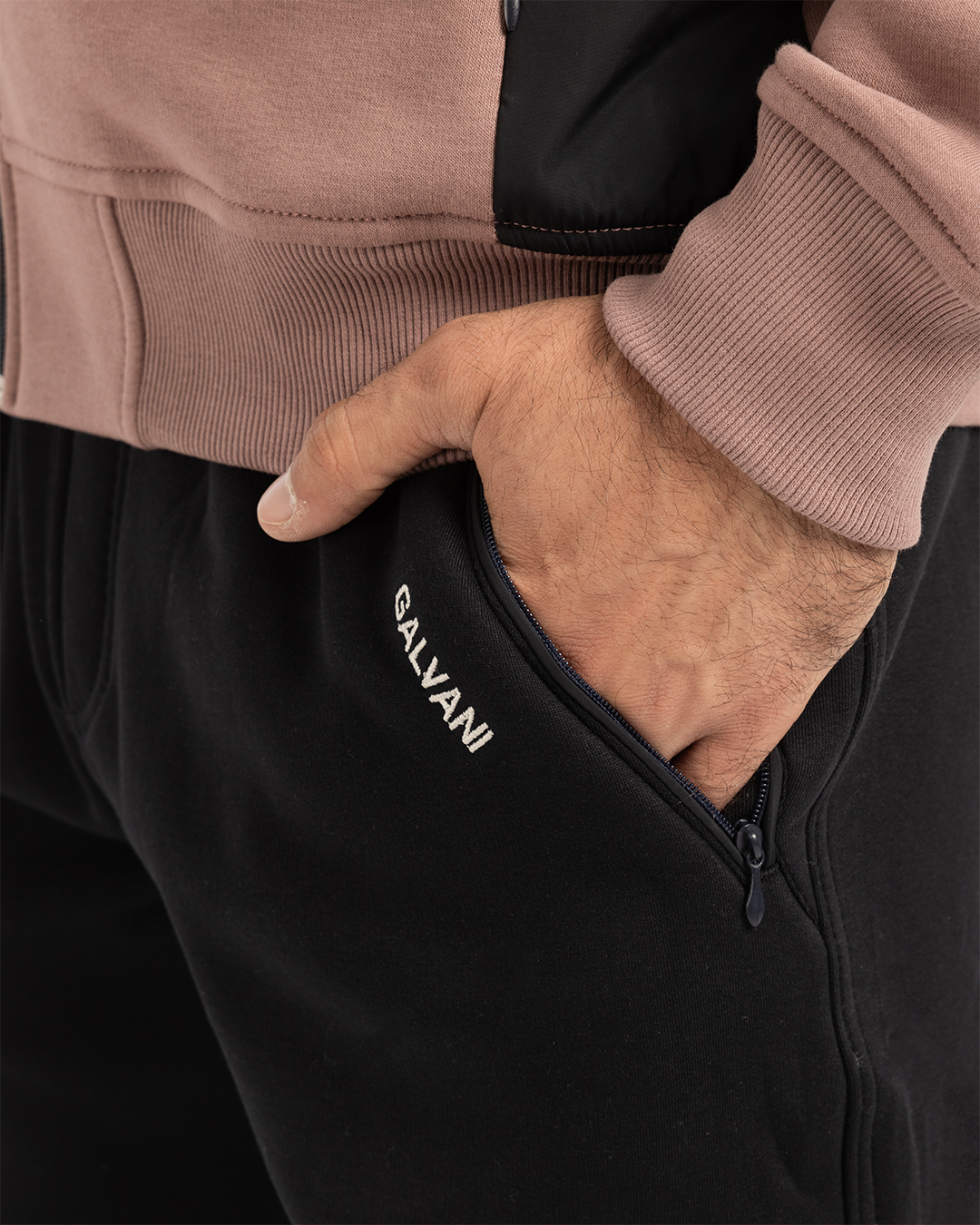 ترينج رجالى ياقة سوستة