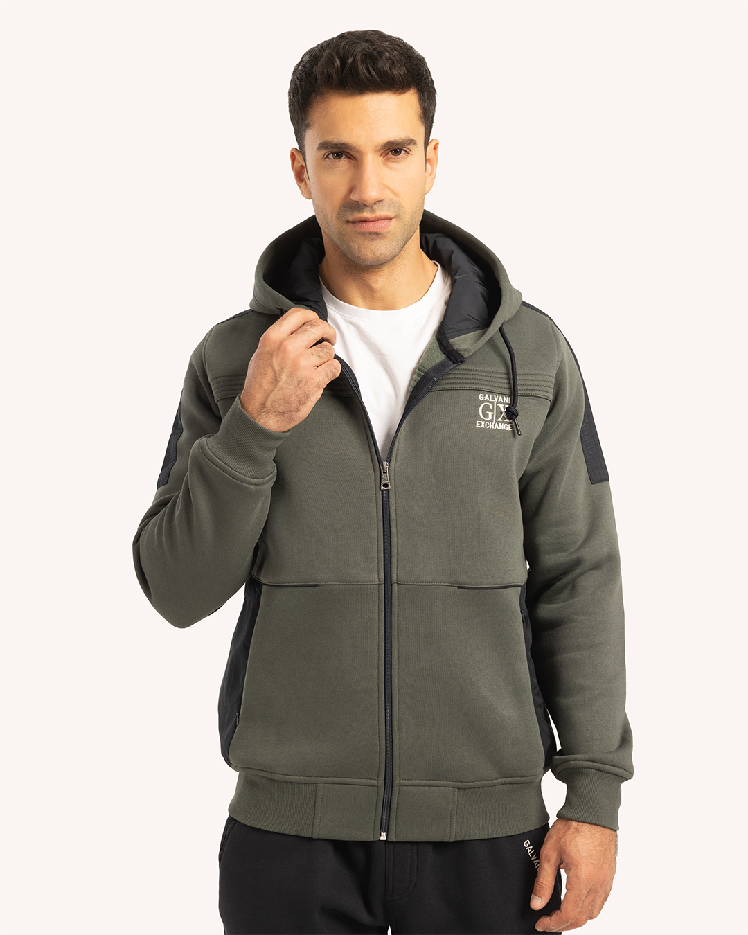 ترينج رجالى ياقة سوستة