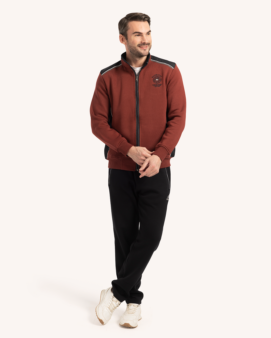 ترينج رجالى ياقة سوستة