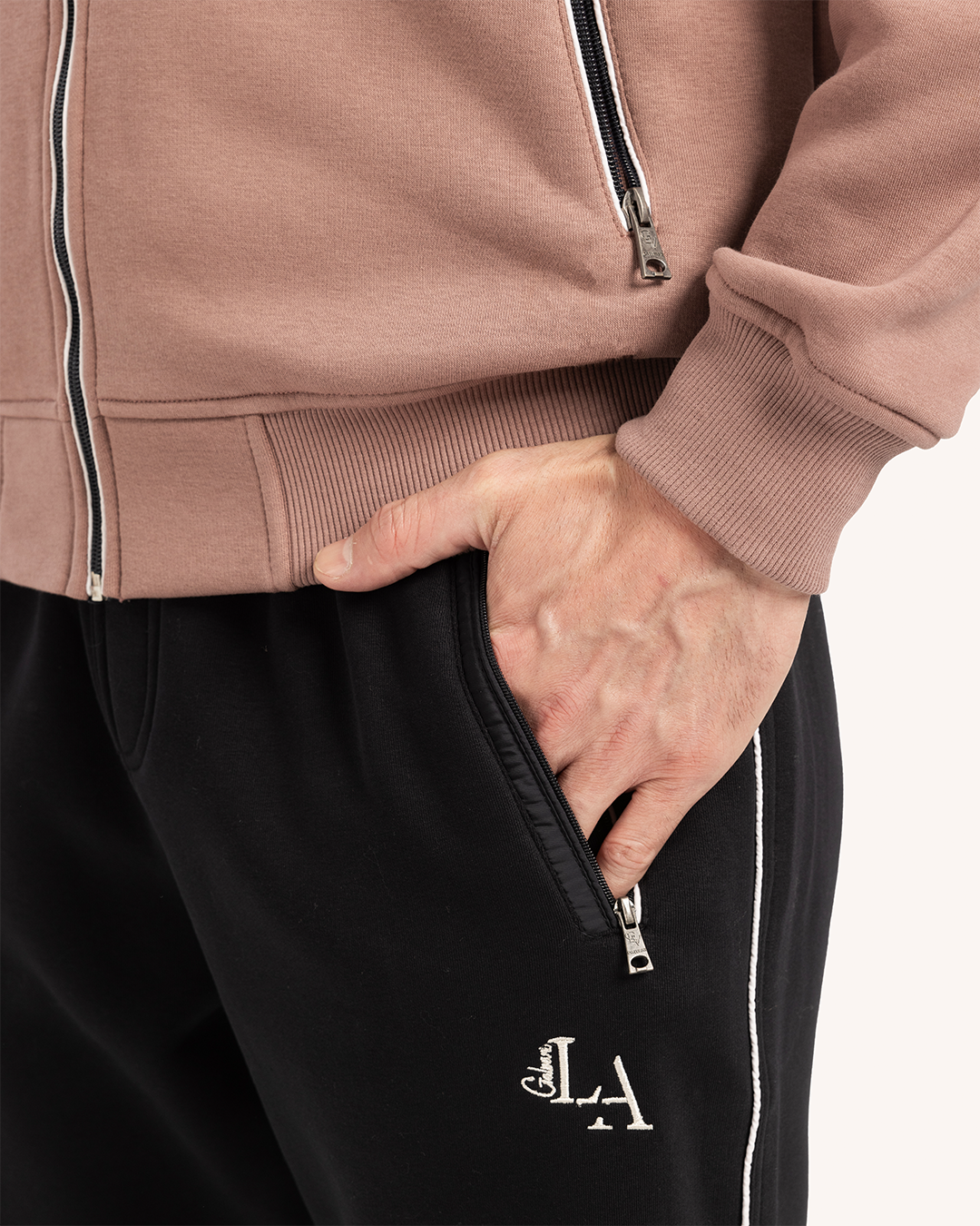 ترينج رجالى ياقة سوستة