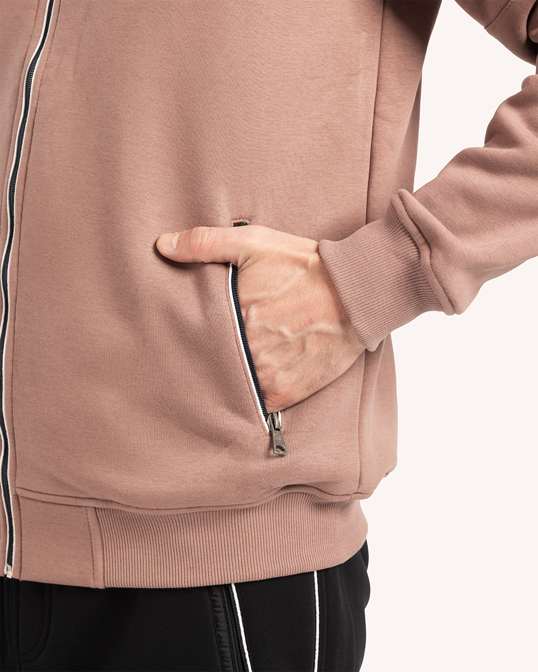 ترينج رجالى ياقة سوستة