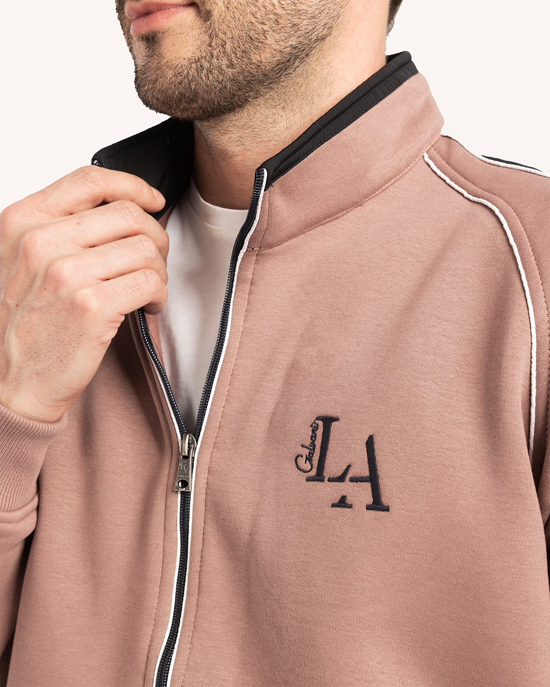 ترينج رجالى ياقة سوستة