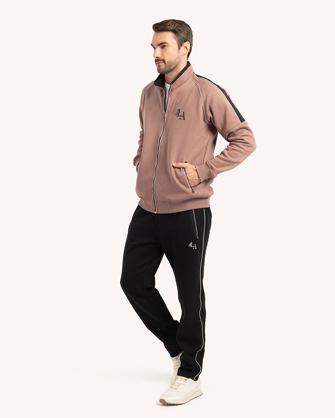 ترينج رجالى ياقة سوستة