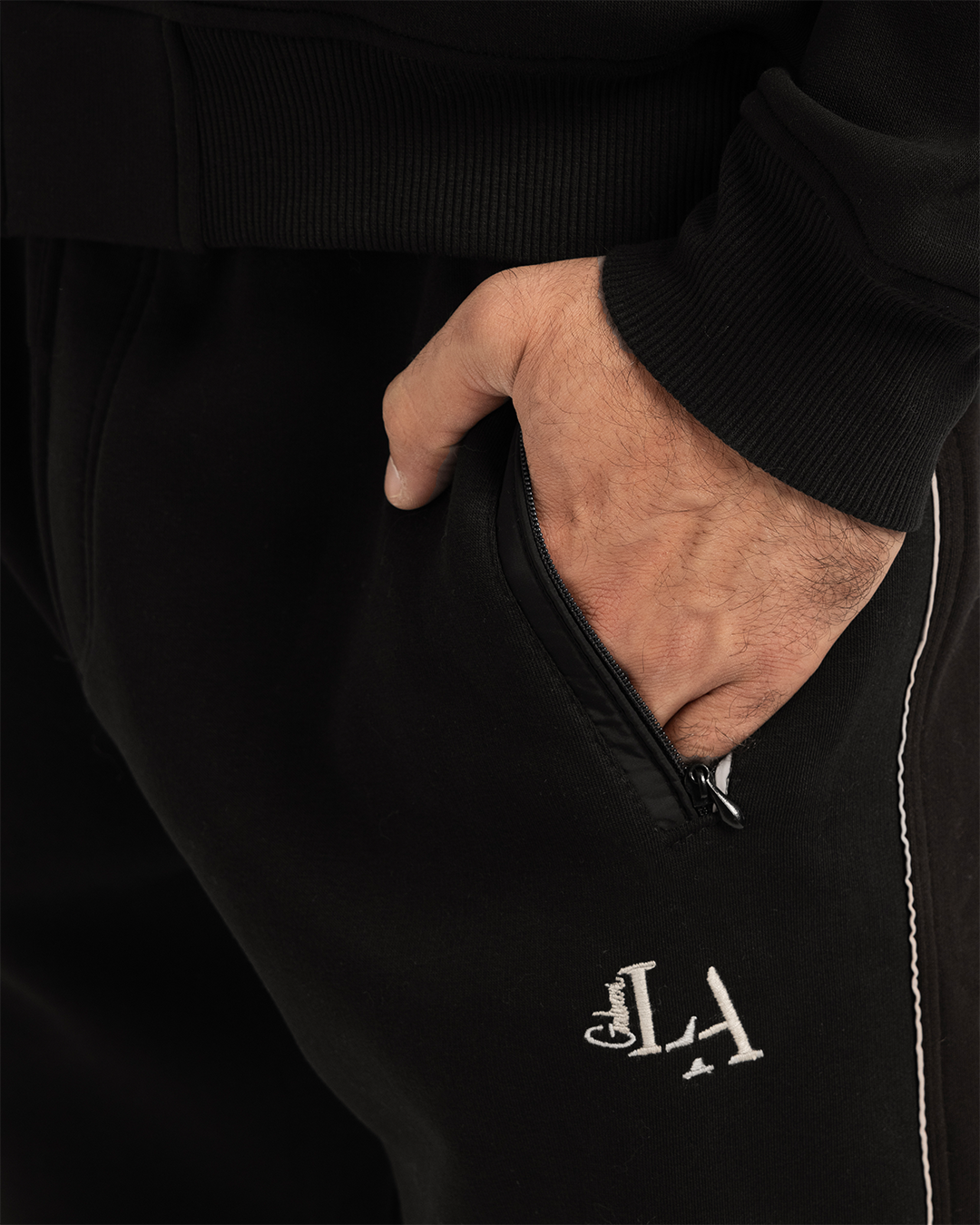 ترينج رجالى ياقة سوستة