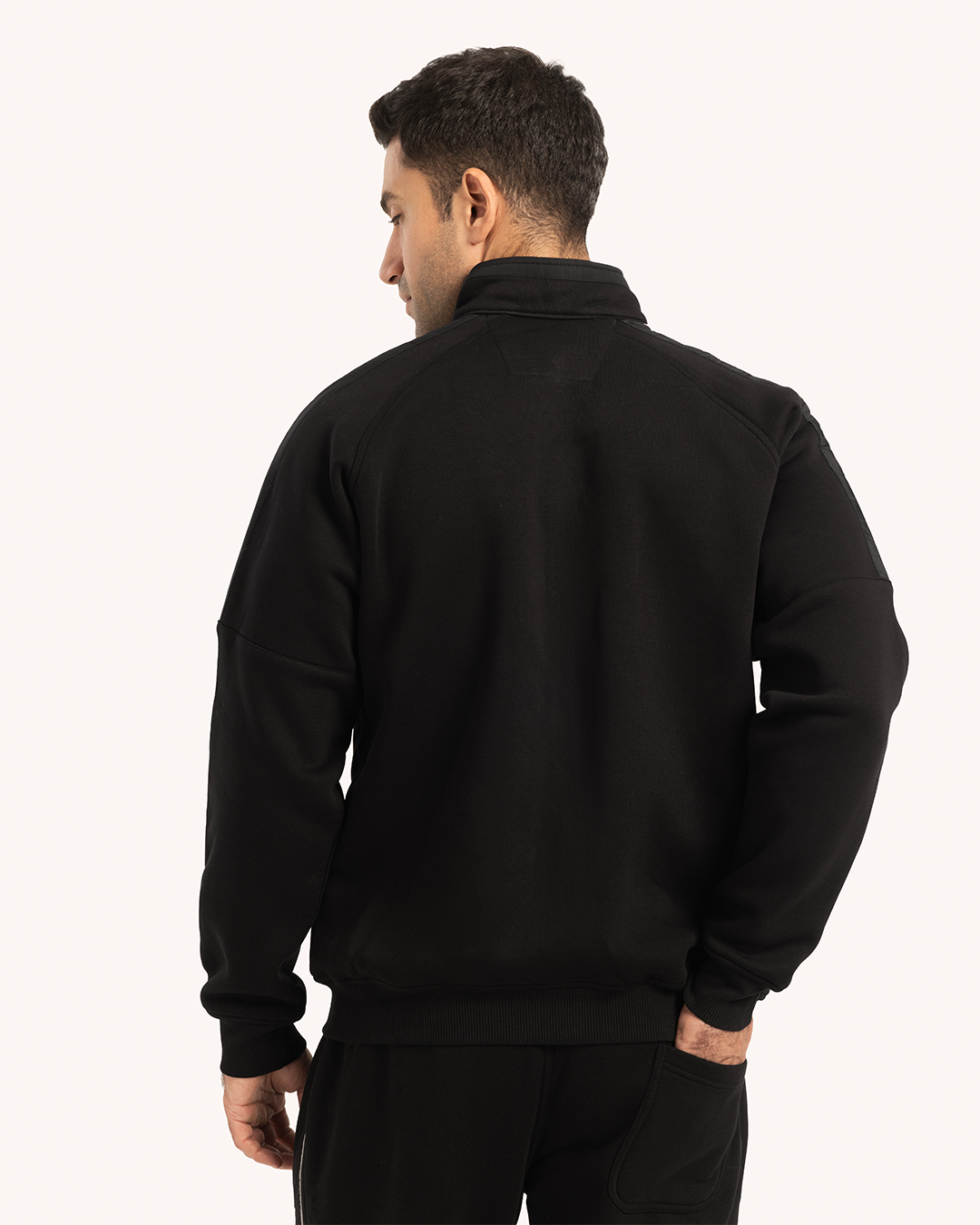 ترينج رجالى ياقة سوستة