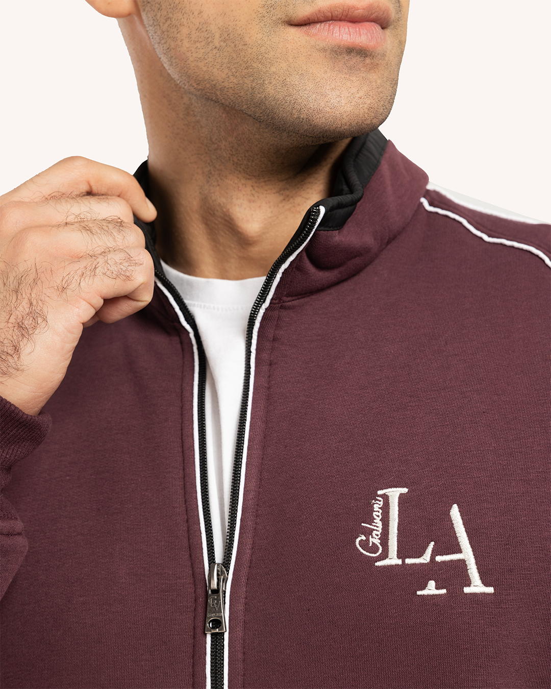 ترينج رجالى ياقة سوستة