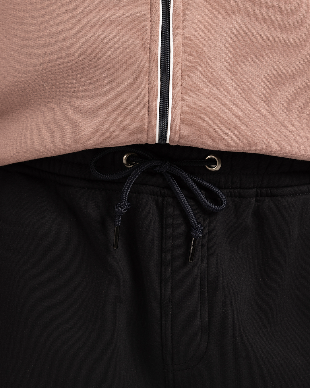 ترينج رجالى ياقة سوستة