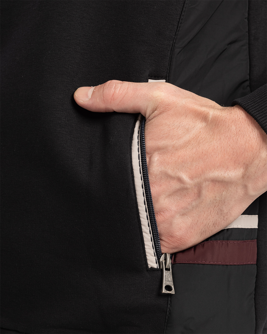 ترينج رجالى ياقة سوستة