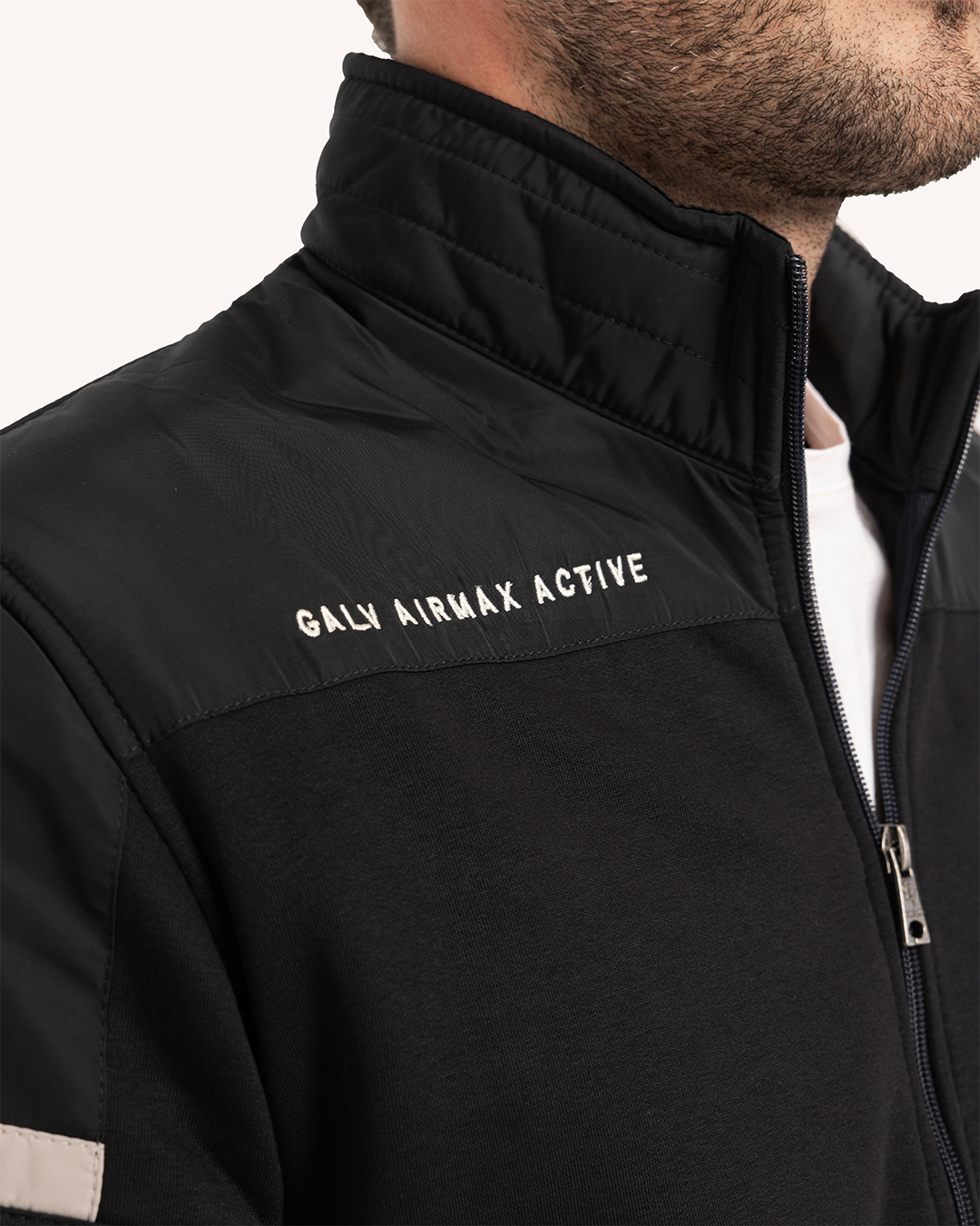 ترينج رجالى ياقة سوستة