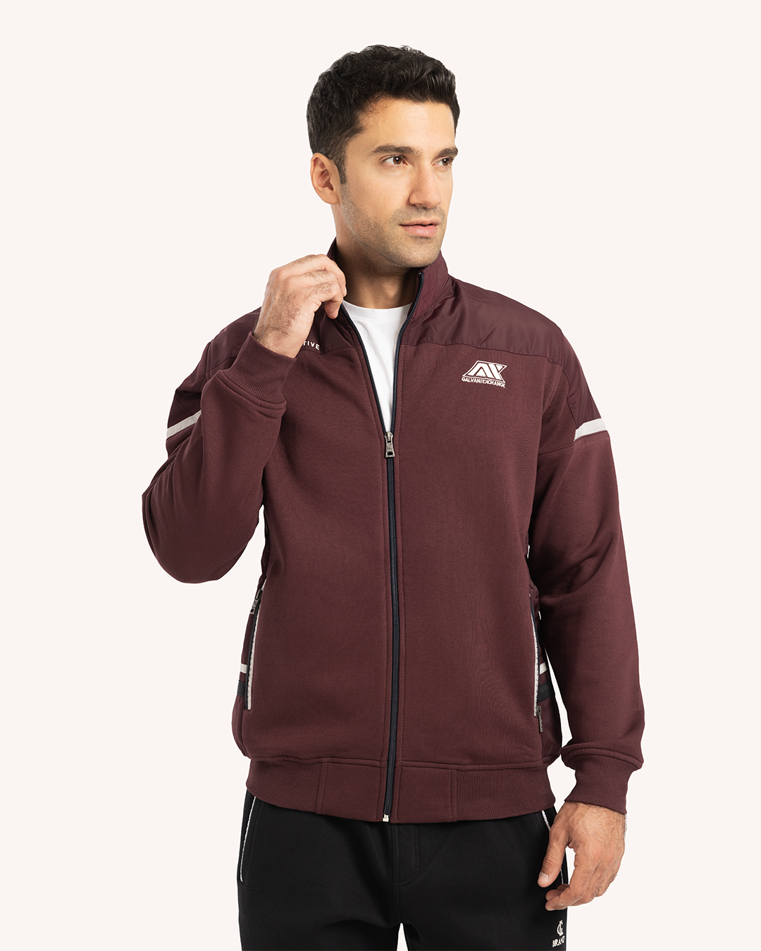 ترينج رجالى ياقة سوستة