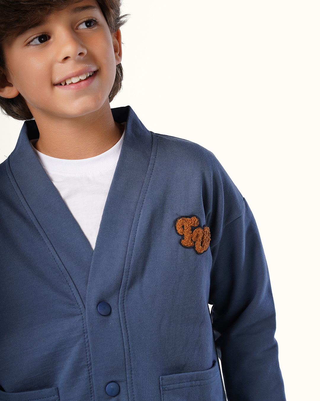 طقم ولادى بكباسين طراز عصرى