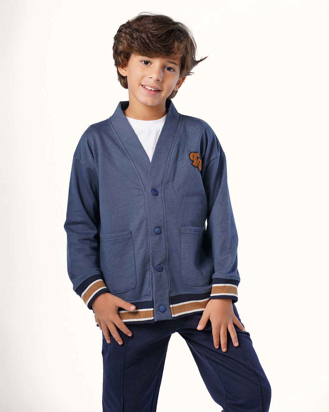 طقم ولادى بكباسين طراز عصرى