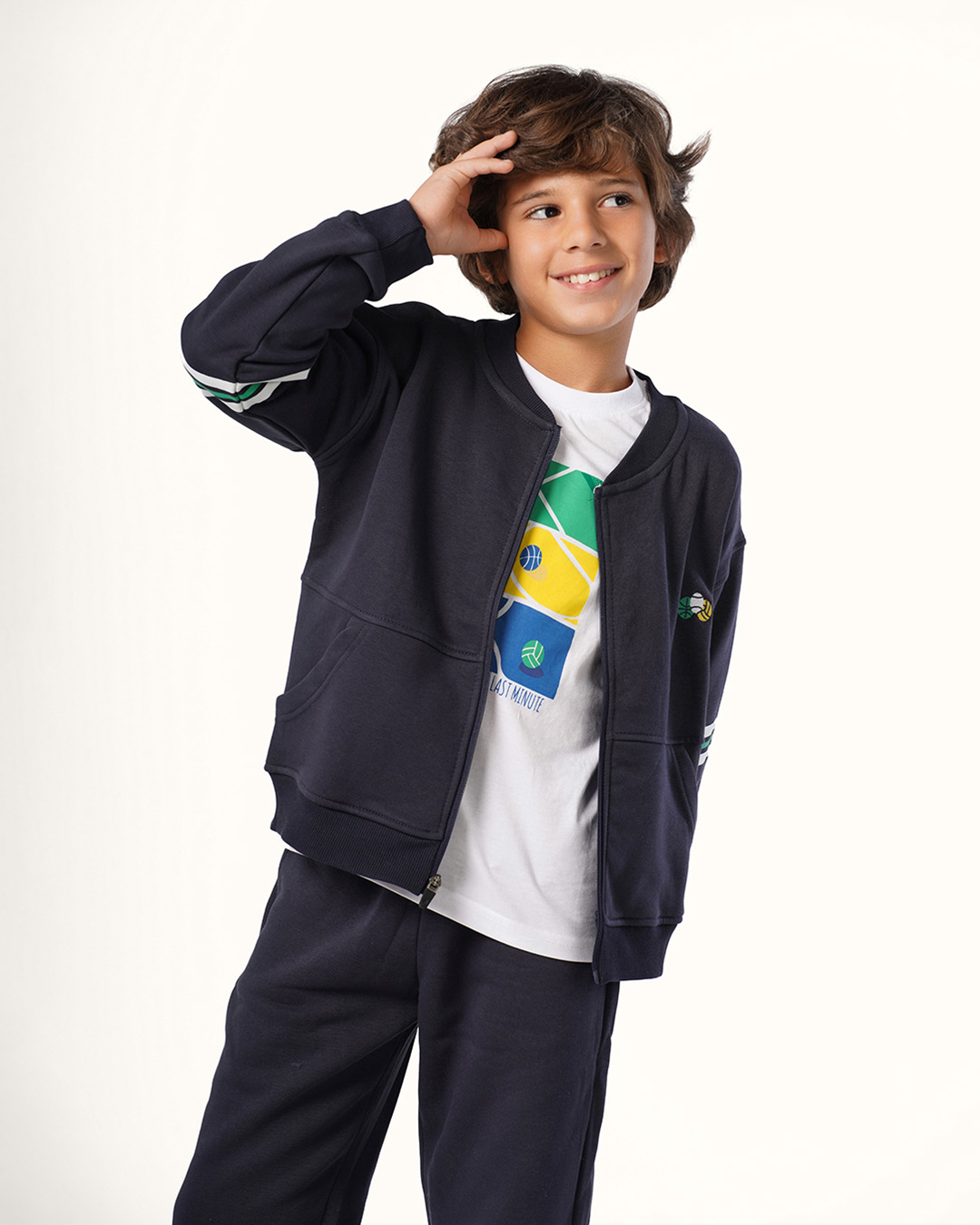 طقم  رياضى ملاعب الكرة