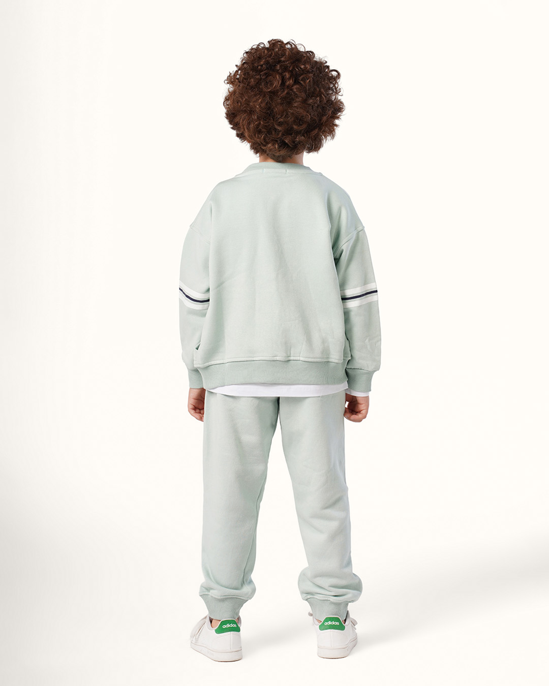 طقم  رياضى ملاعب الكرة