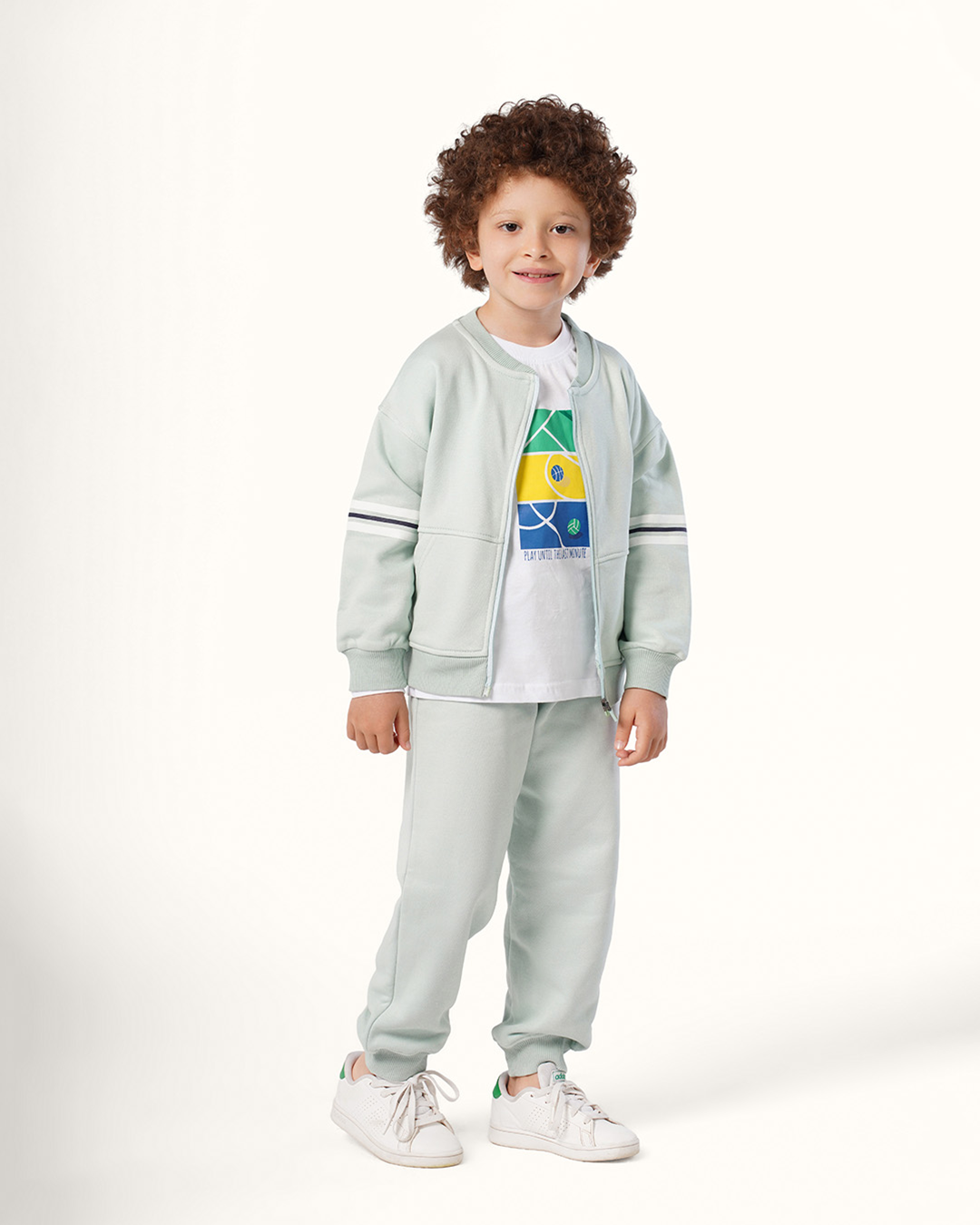 طقم  رياضى ملاعب الكرة