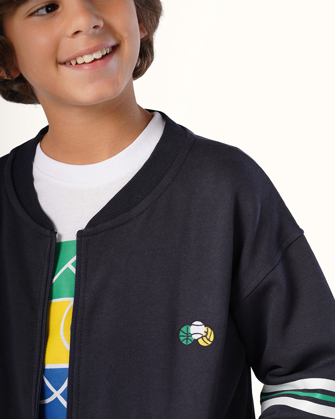 طقم  رياضى ملاعب الكرة