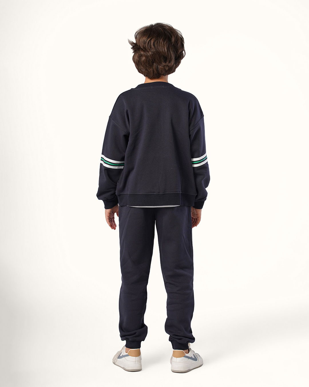 طقم  رياضى ملاعب الكرة