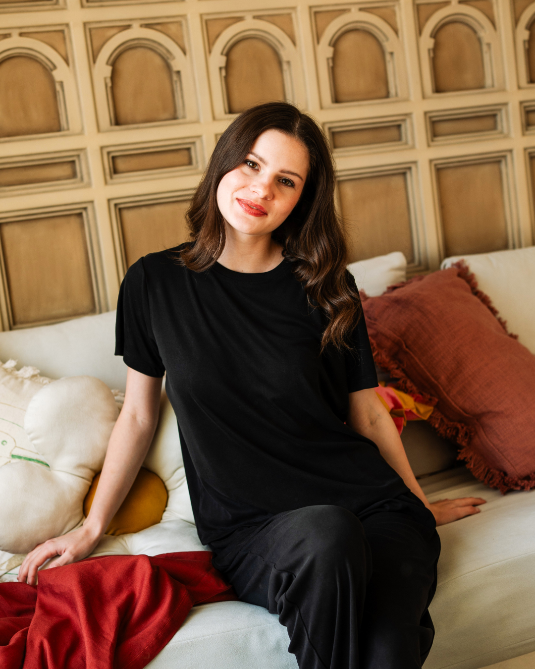 بيجامة حريمي مضلعة ناعمة بألوان ترابية