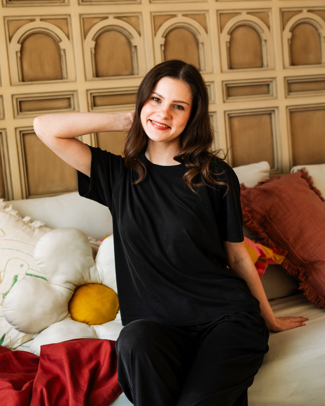 بيجامة حريمي مضلعة ناعمة بألوان ترابية