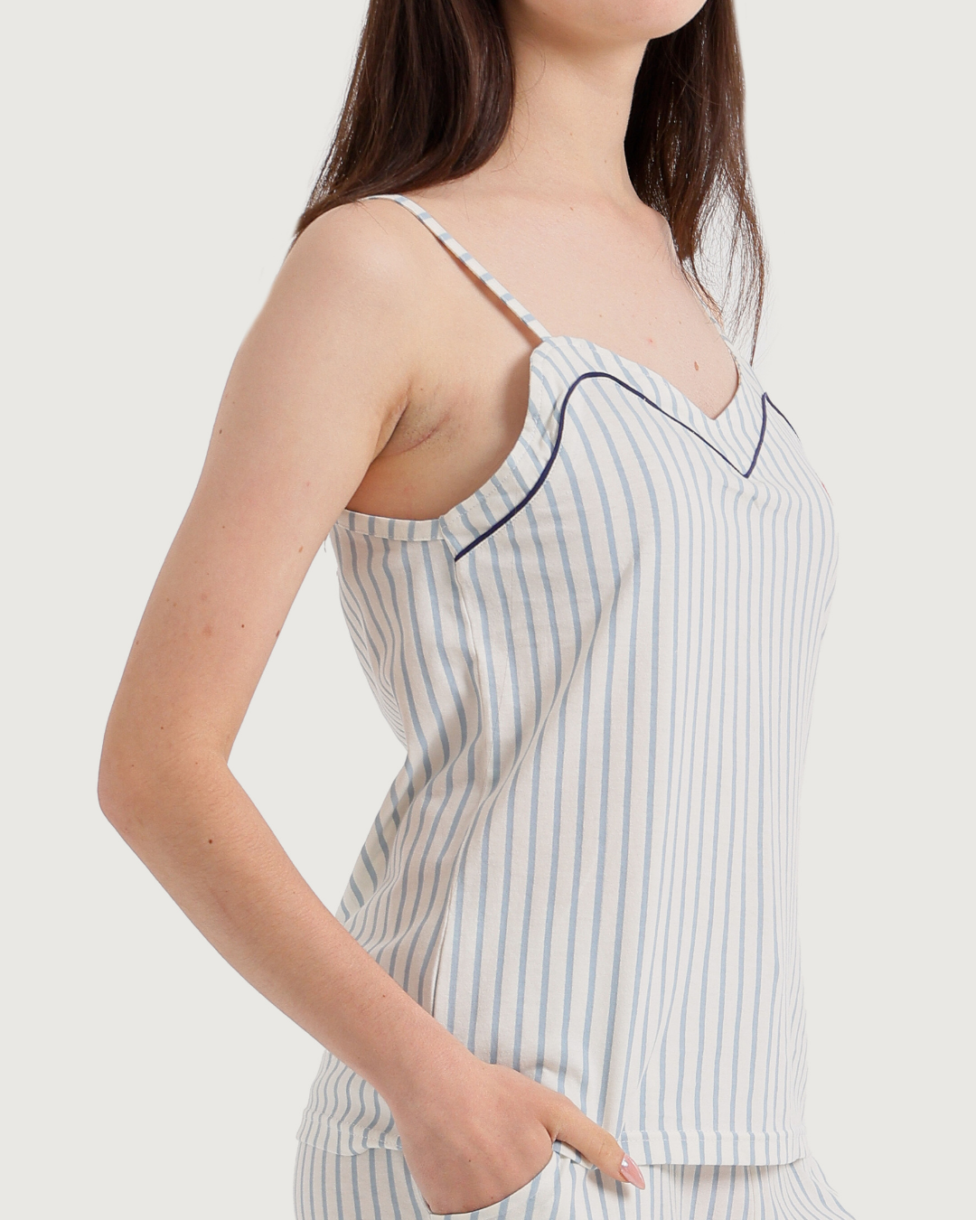 Women's pajamas with printed pantaloons