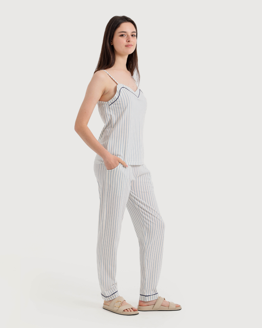 Women's pajamas with printed pantaloons