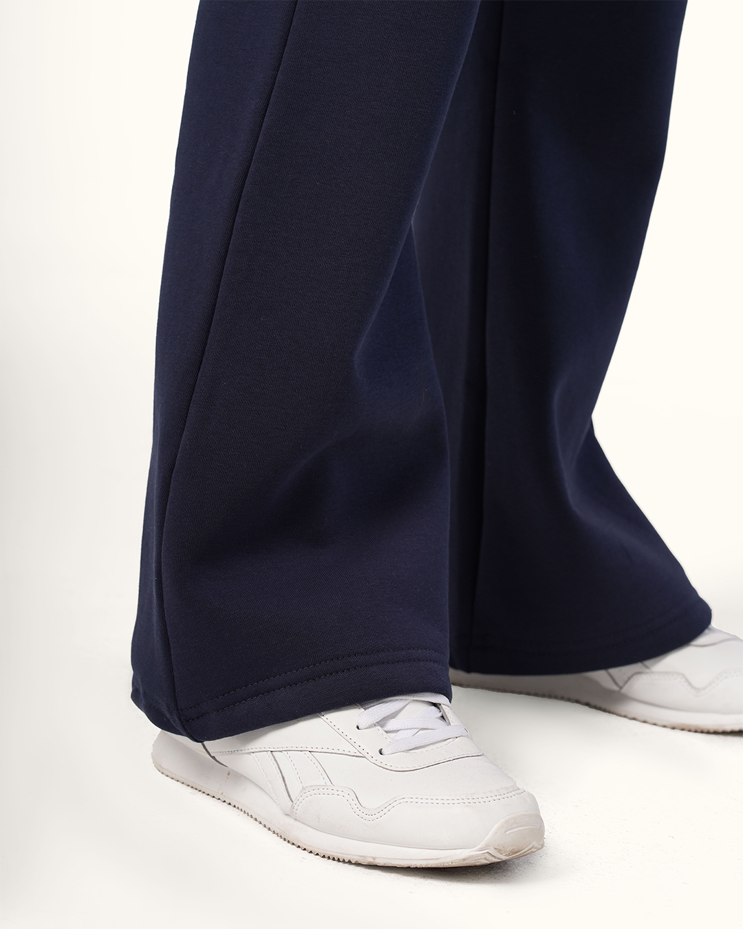 طقم أبعد مما هو متوقع