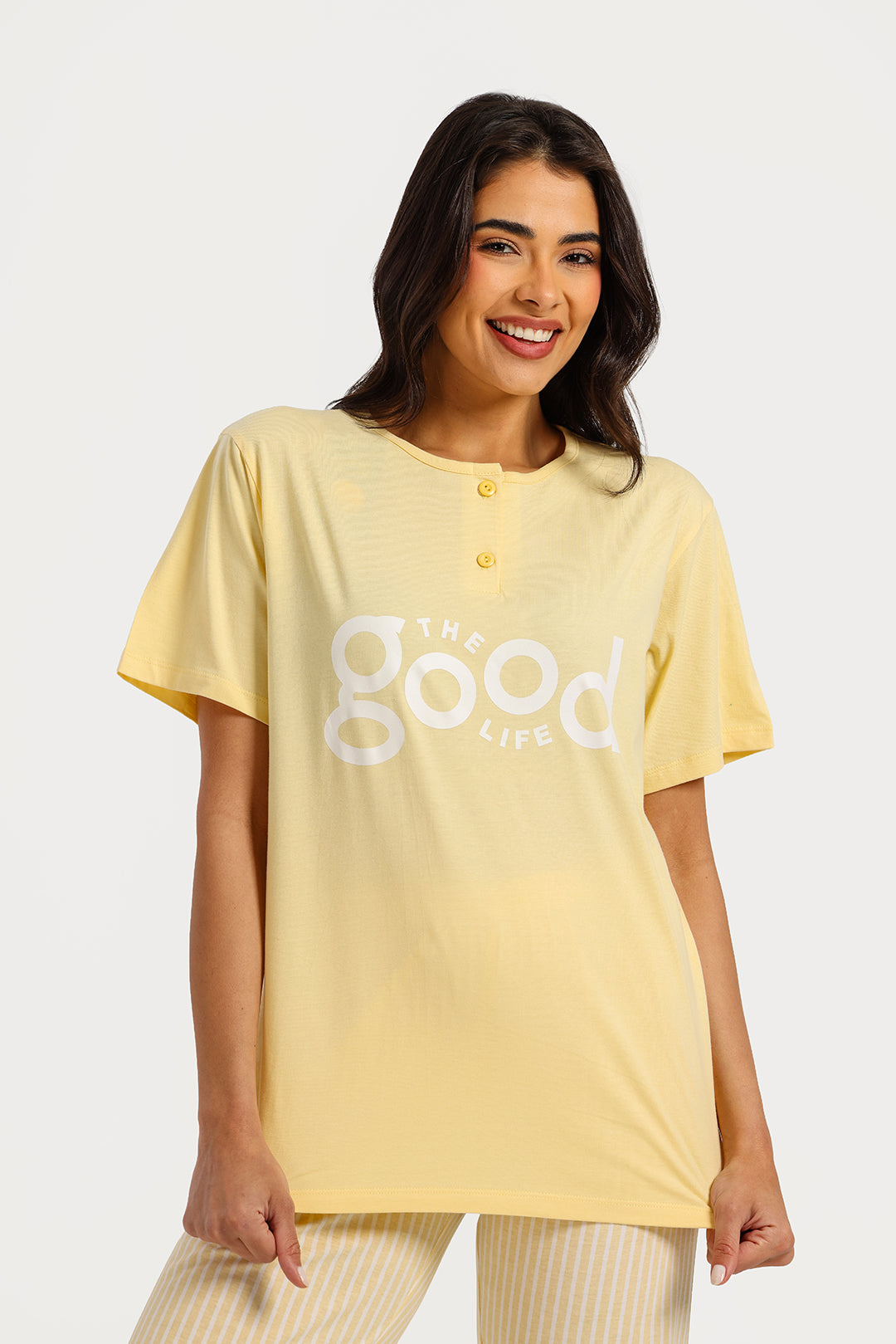 بيجامة حريمي نص كم مع بنطلون