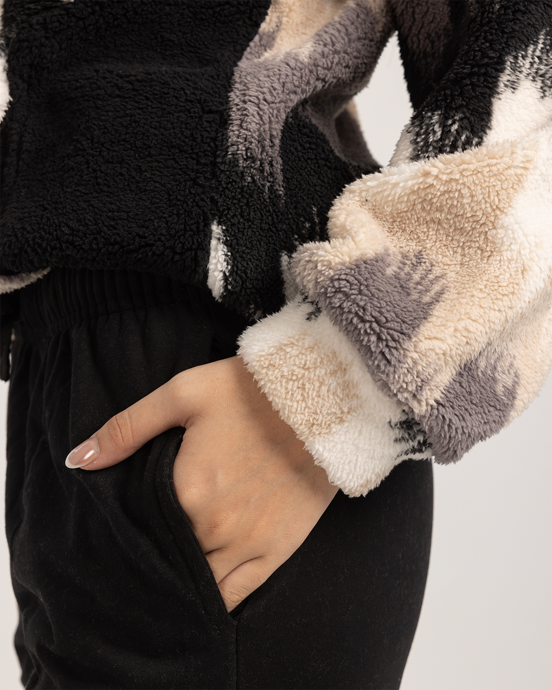 جاكيت بقصه من الجنب