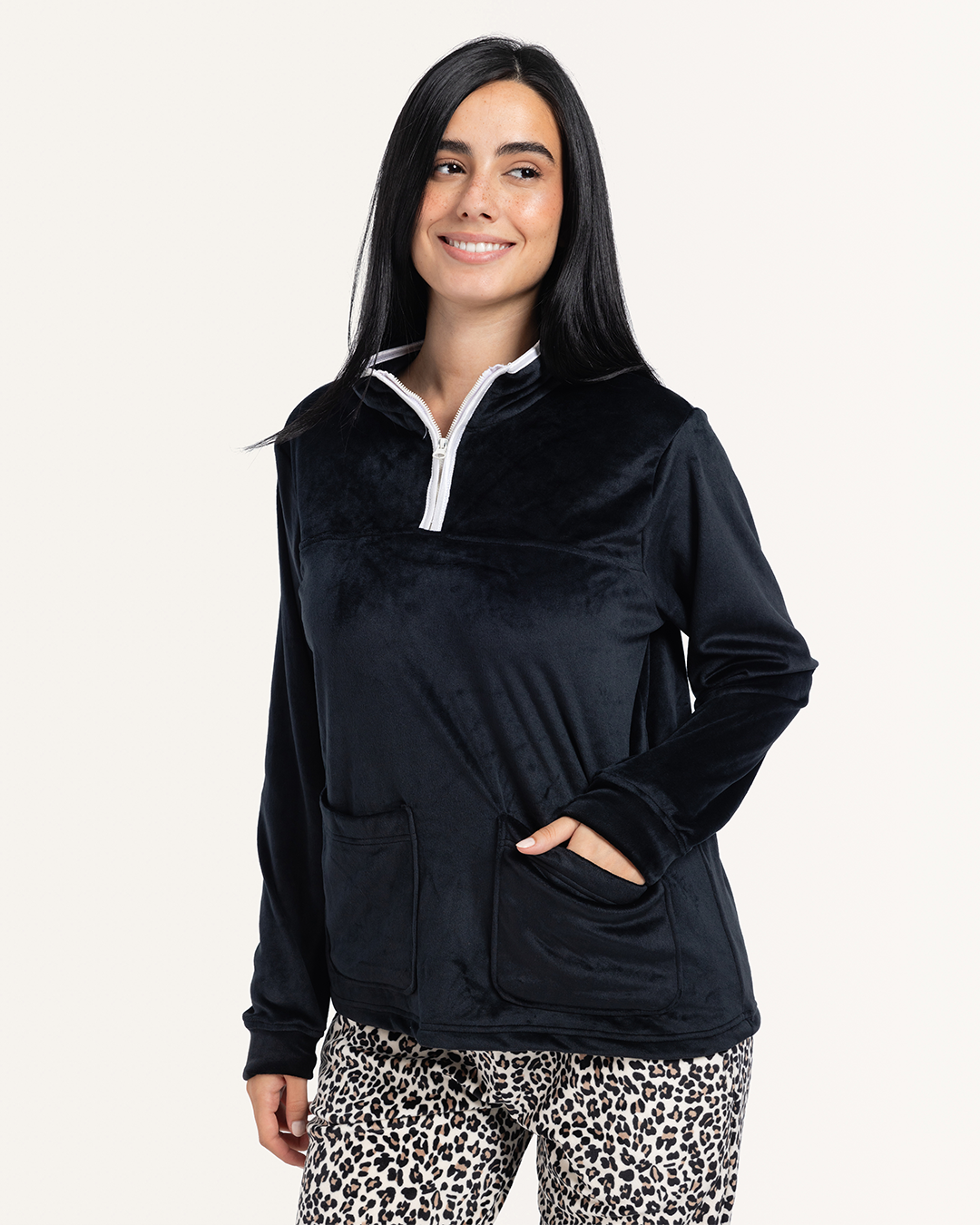 بيجاما قطيفه بسوستة