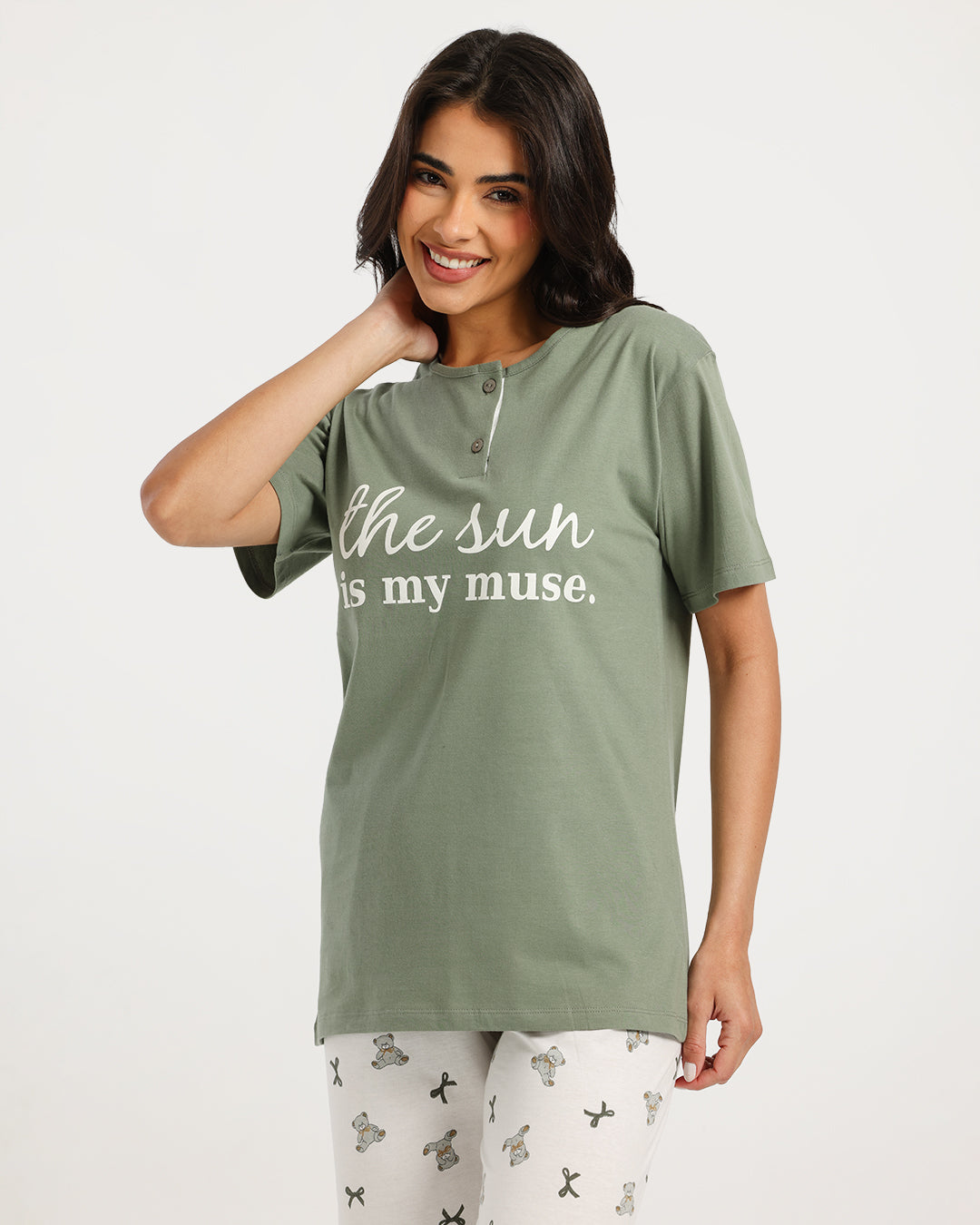 بيجامة حريمي نص كم مع بنطلون