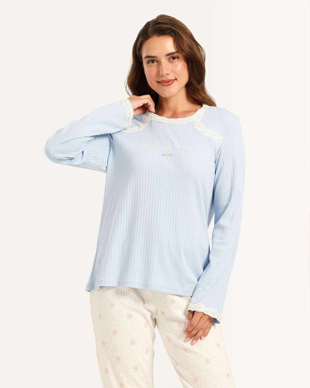 بيجاما حريمى كم بنطلون شرايط دانتيل