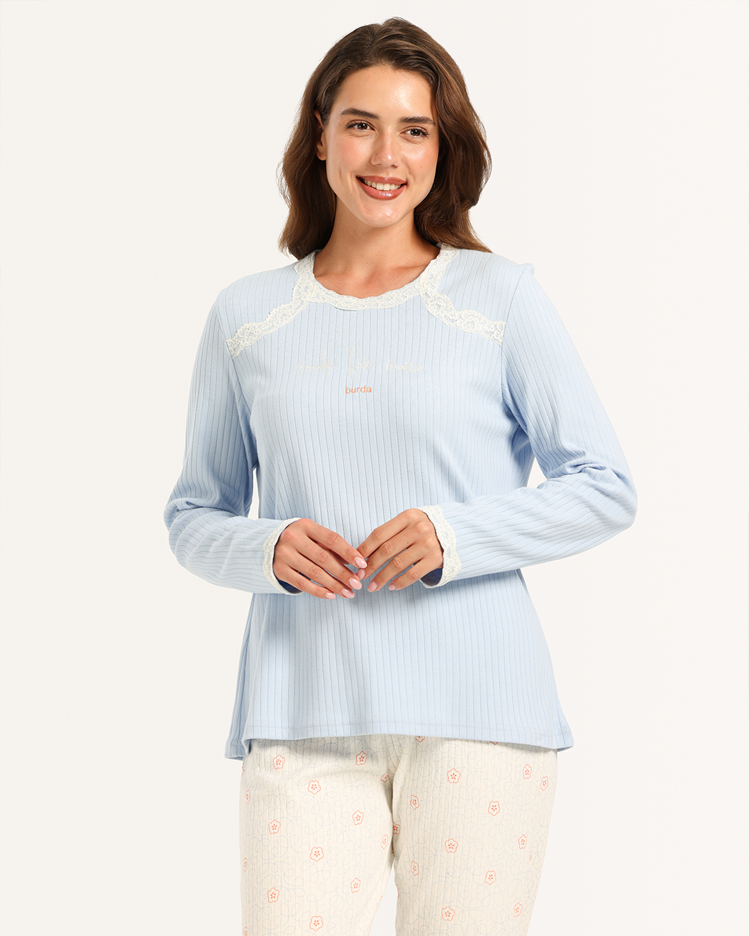 بيجاما حريمى كم بنطلون شرايط دانتيل