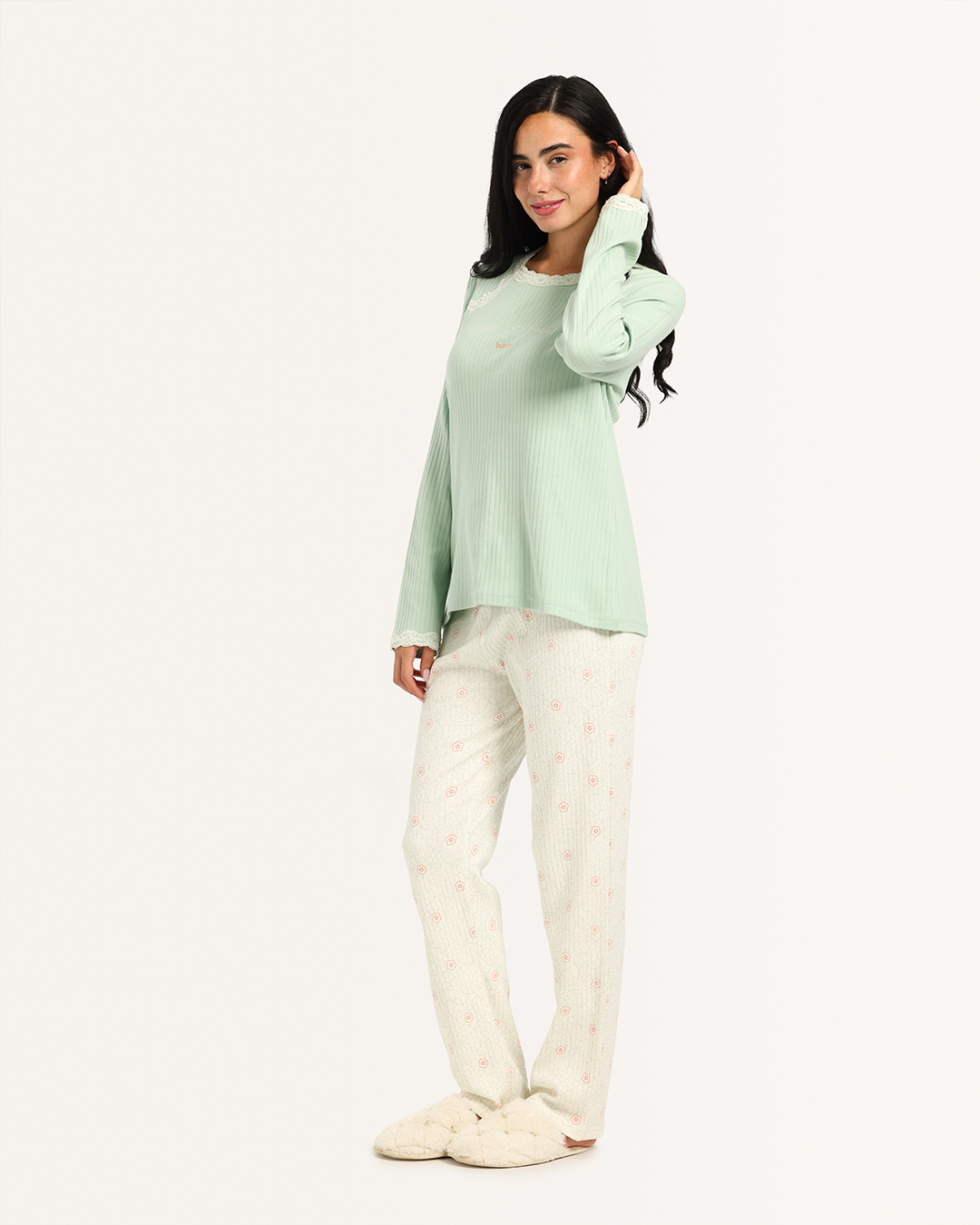 بيجاما حريمى كم بنطلون شرايط دانتيل