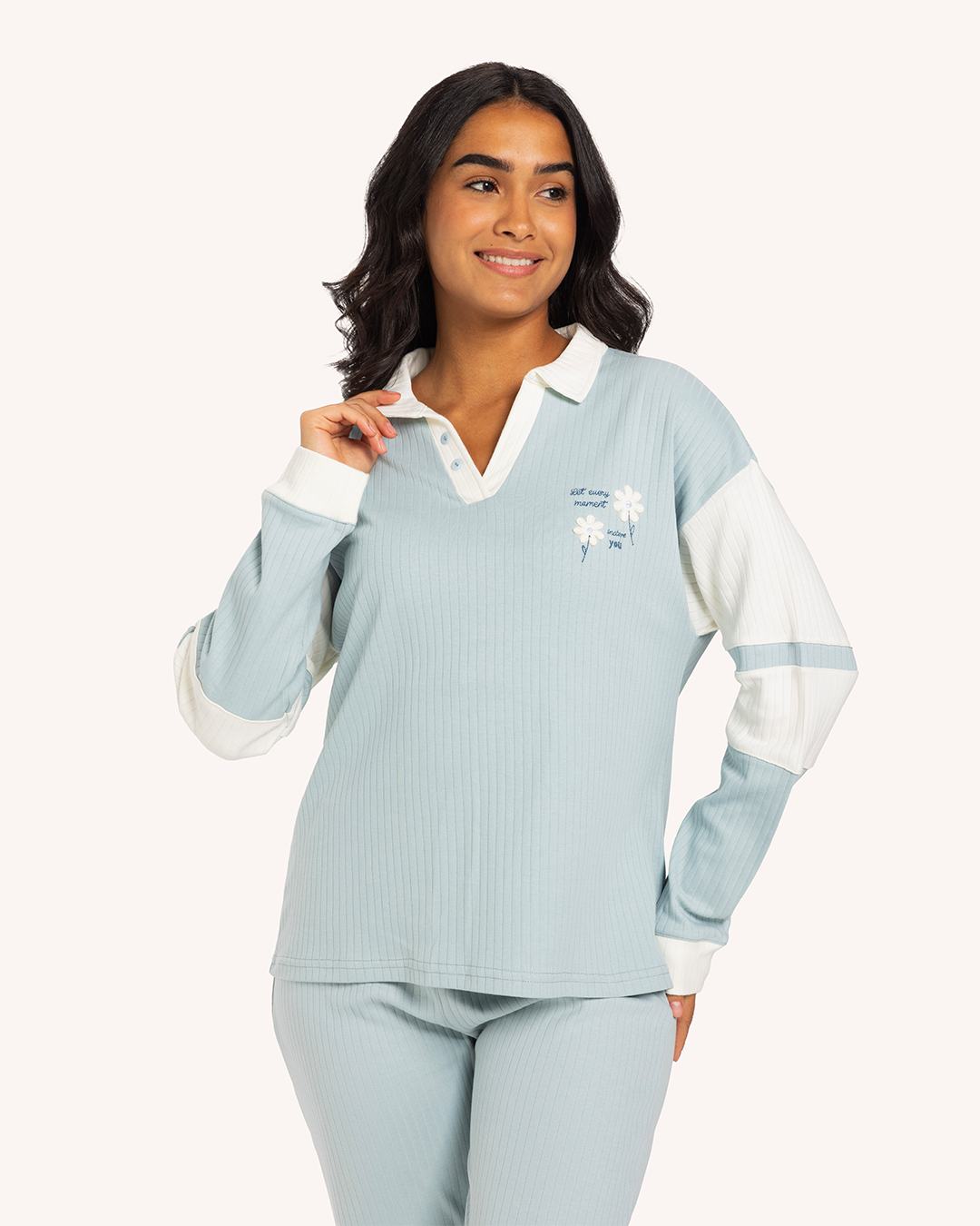 بيجاما كم وردتين