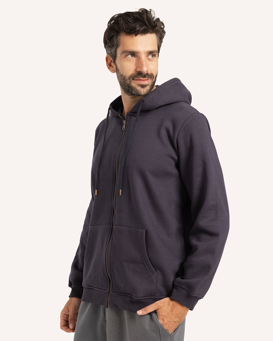 سويت شيرت بسوسته كابيشوه