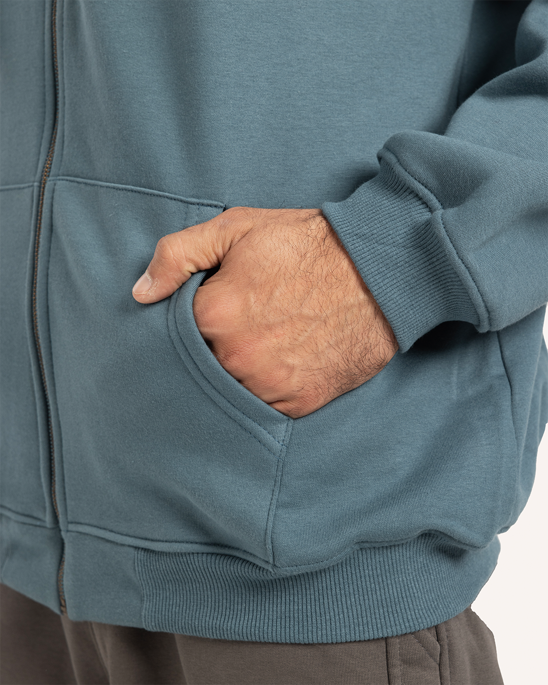 سويت شيرت بسوسته كابيشوه