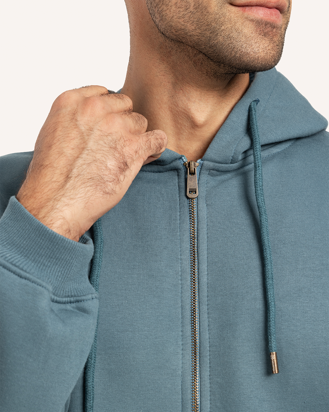 سويت شيرت بسوسته كابيشوه