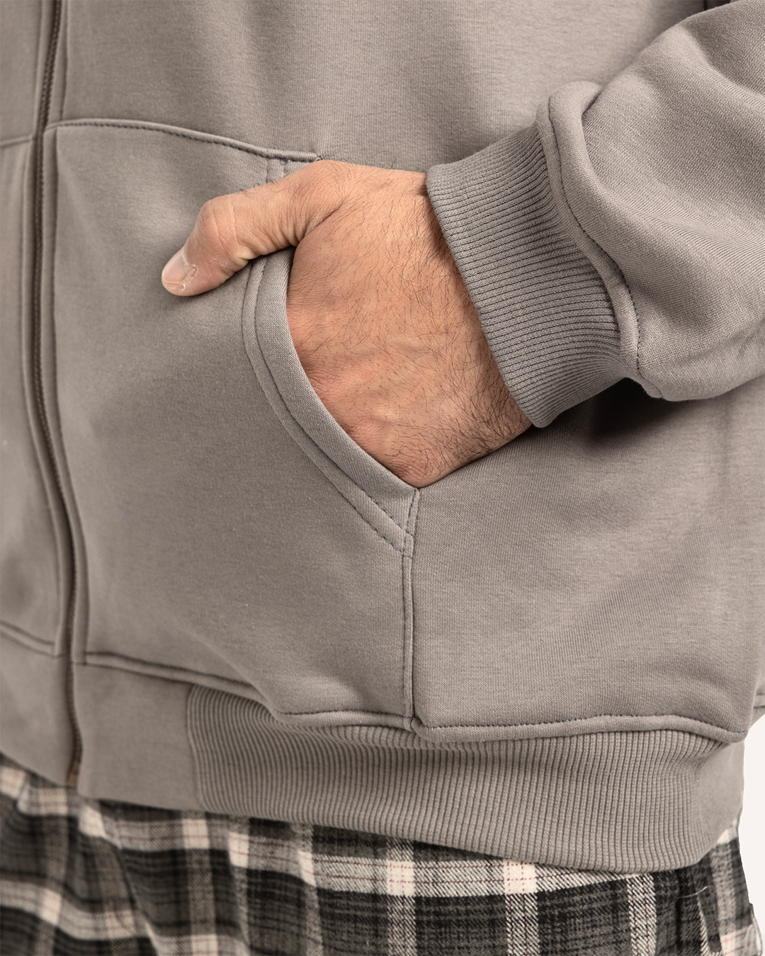 سويت شيرت بسوسته كابيشوه