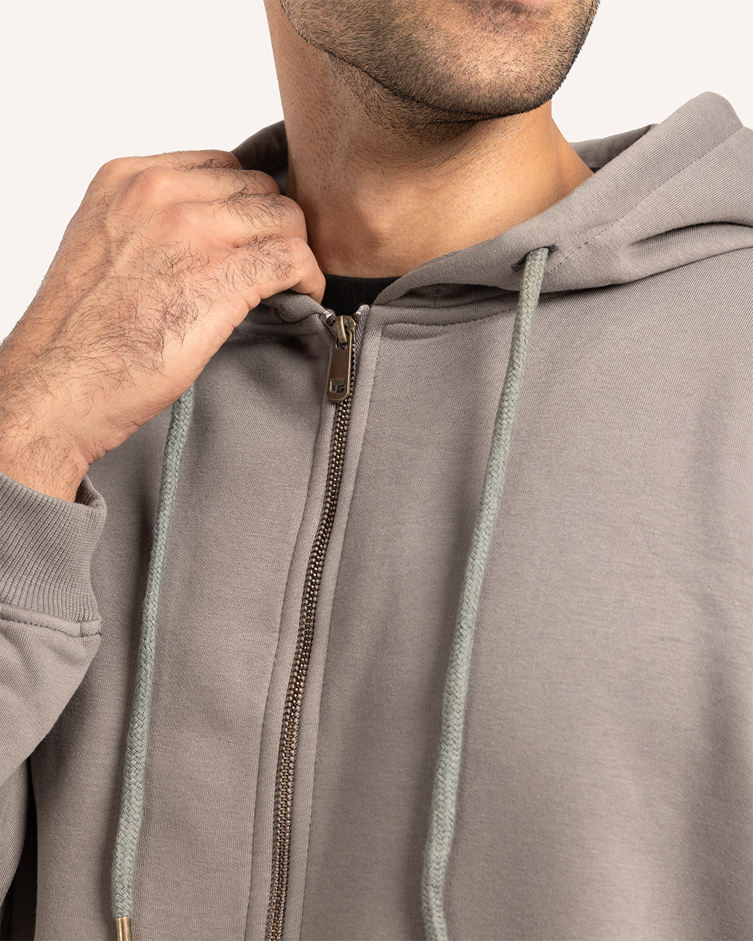 سويت شيرت بسوسته كابيشوه