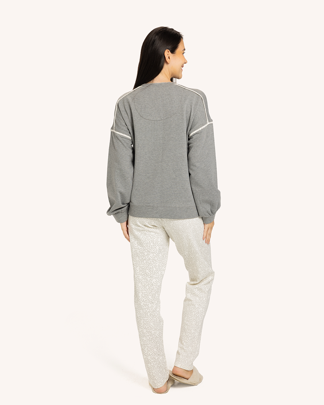 بيجاما حريمى كم بنطلون فرع ورد