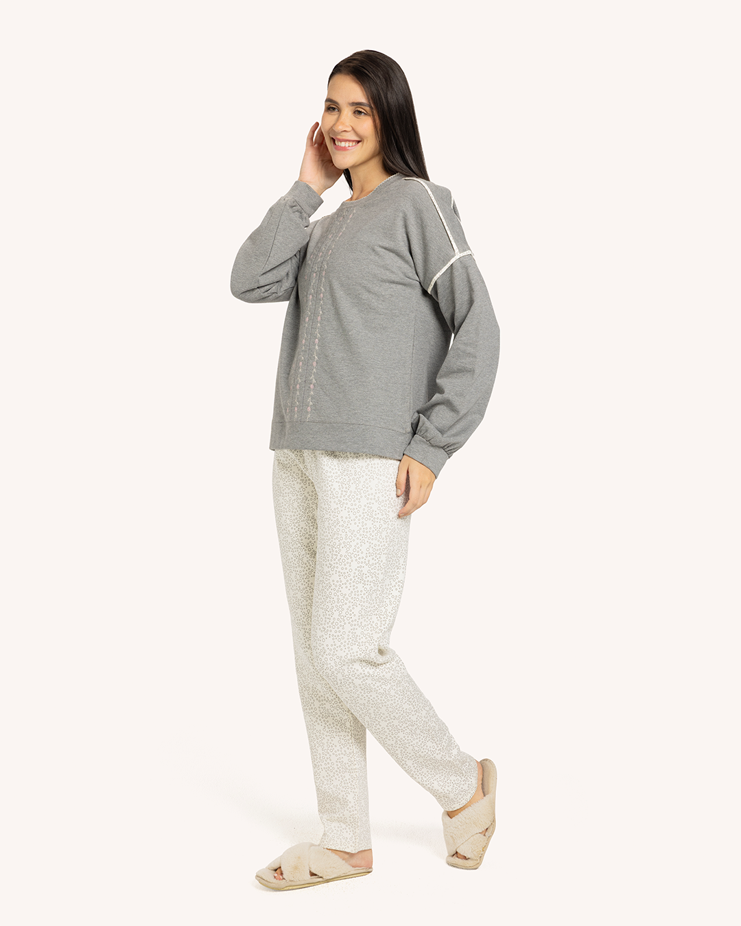 بيجاما حريمى كم بنطلون فرع ورد