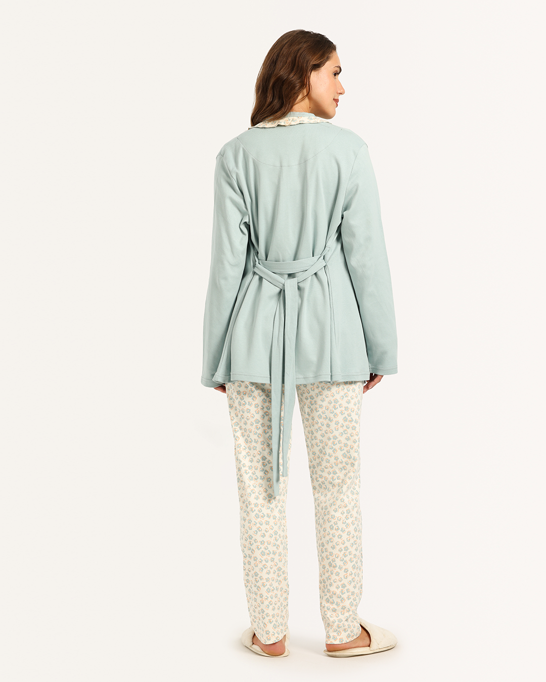 بيجاما حريمى كم 3ق بنطلون مع روب قصير ورد