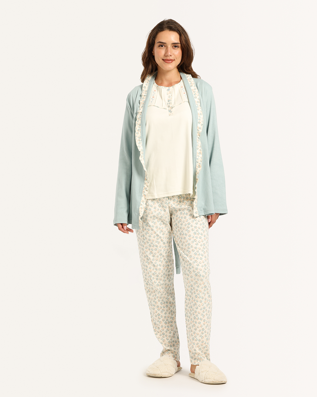 بيجاما حريمى كم 3ق بنطلون مع روب قصير ورد