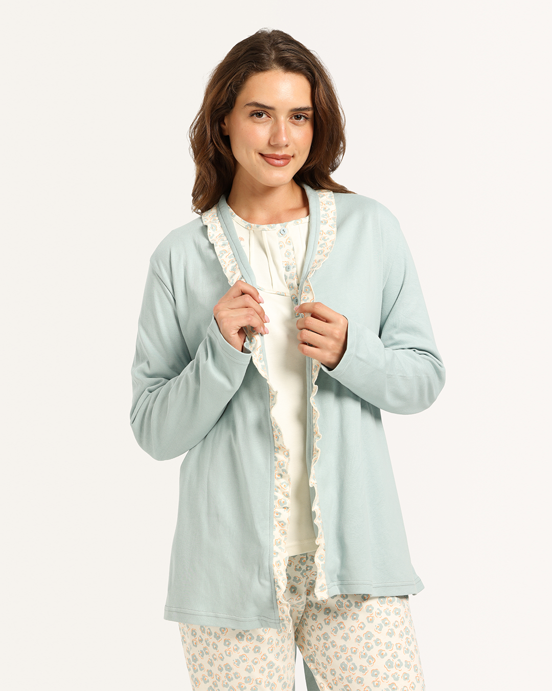 بيجاما حريمى كم 3ق بنطلون مع روب قصير ورد