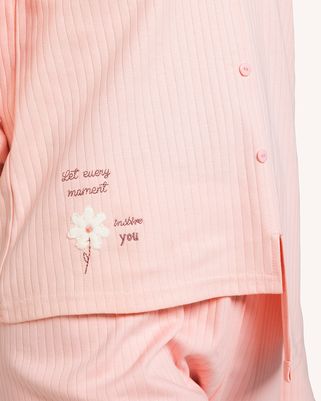 بيجاما حريمى كم نص ياقه بنطلون