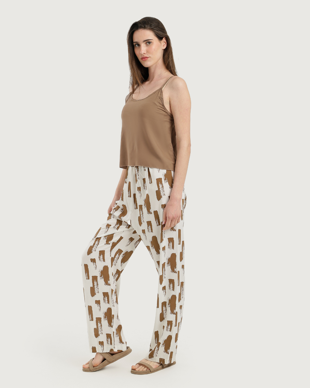 Women's sleeveless pajama with pants